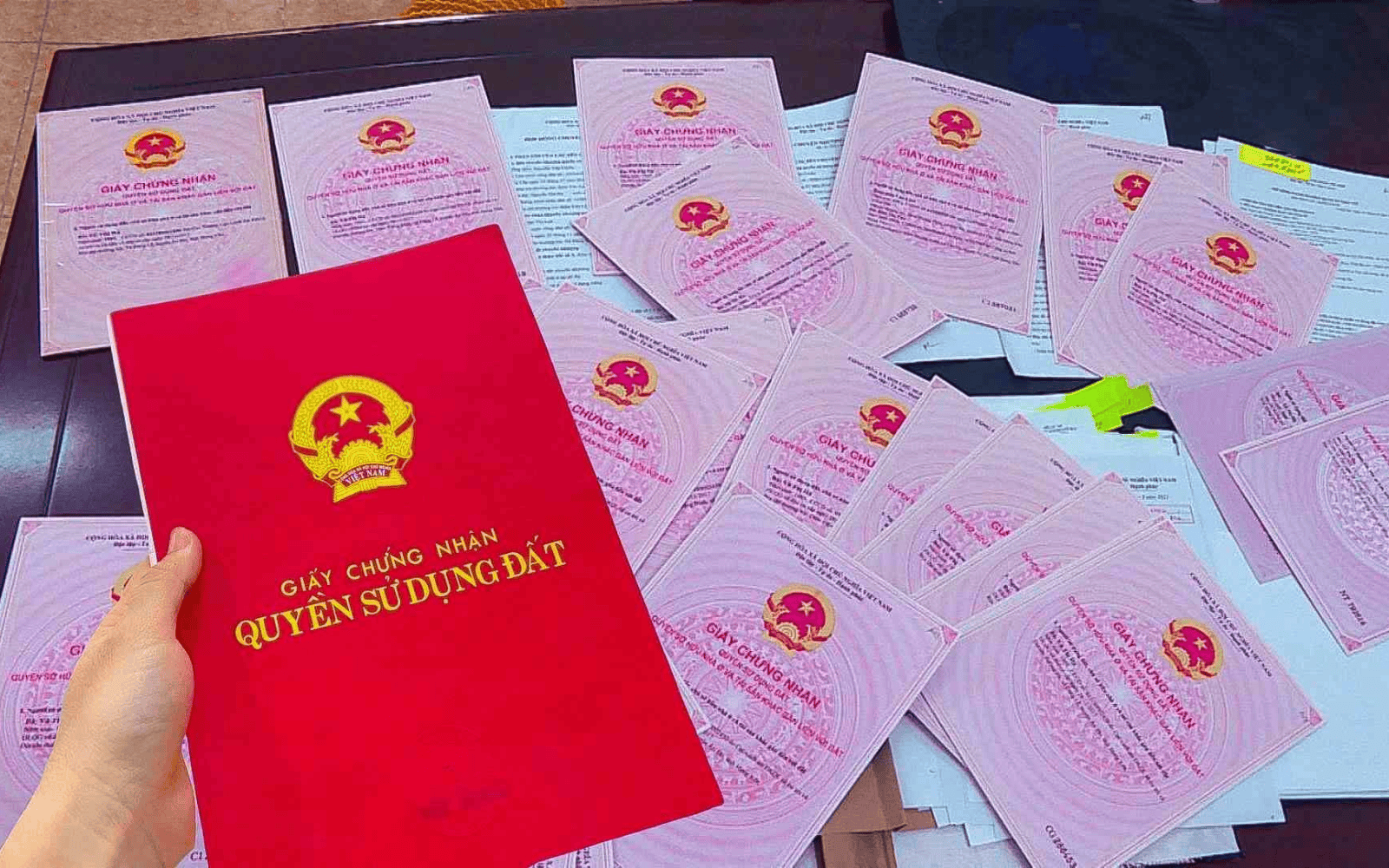 Vay tiền xây nhà bằng sổ đỏ/sổ hồng